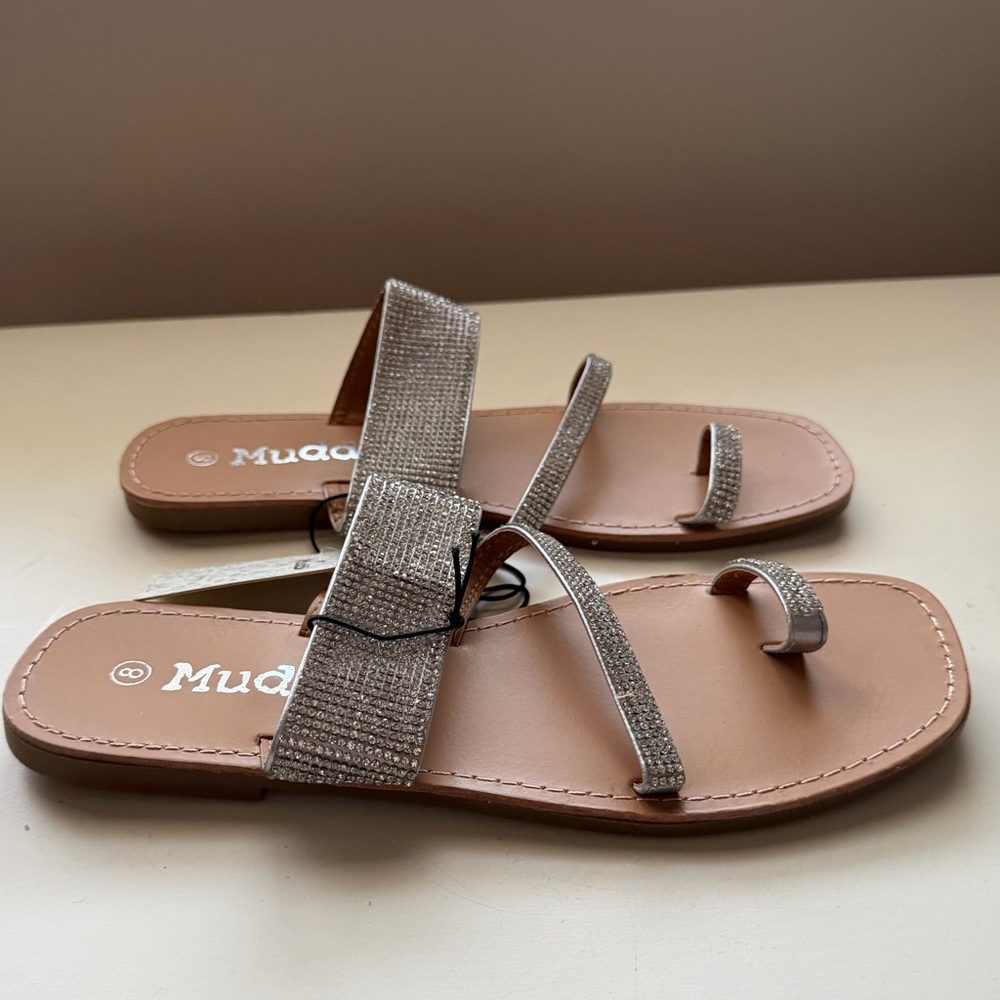 Mudd Silver Rhinestone Flat Slide Sandals w Toe Loop Size 8 NWT - Picture 8 of 11